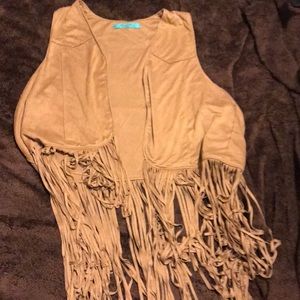 Fringe tan vest by Turquoise Haven Size S